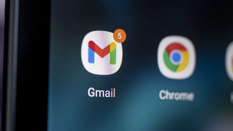 Google passa a usar IA para identificar sites fraudulentos no Chrome Google passa a usar IA para identificar sites fraudulentos no Chrome